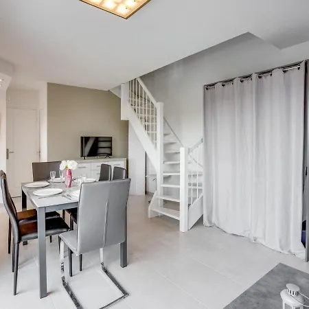 Lägenhet La Closerie Des Tremieres By Interhome Saint-Georges-de-Didonne